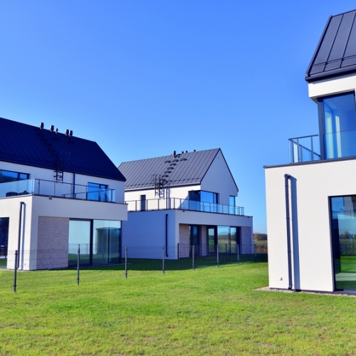 Moderne nybyggeri med totalentreprise i Frederikssund og Roskilde